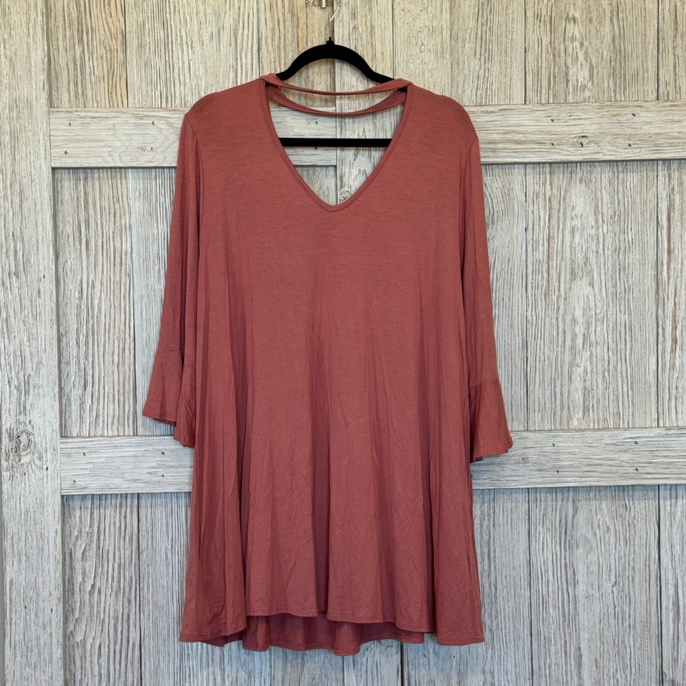 Emerald Rose Pink V-Neck Top w/ Cutout Neckline sz 2X